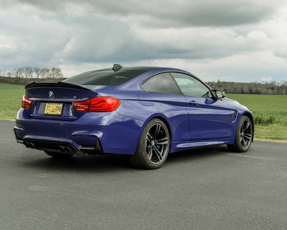 2018 BMW M4 Competition: Rear three-quarter
